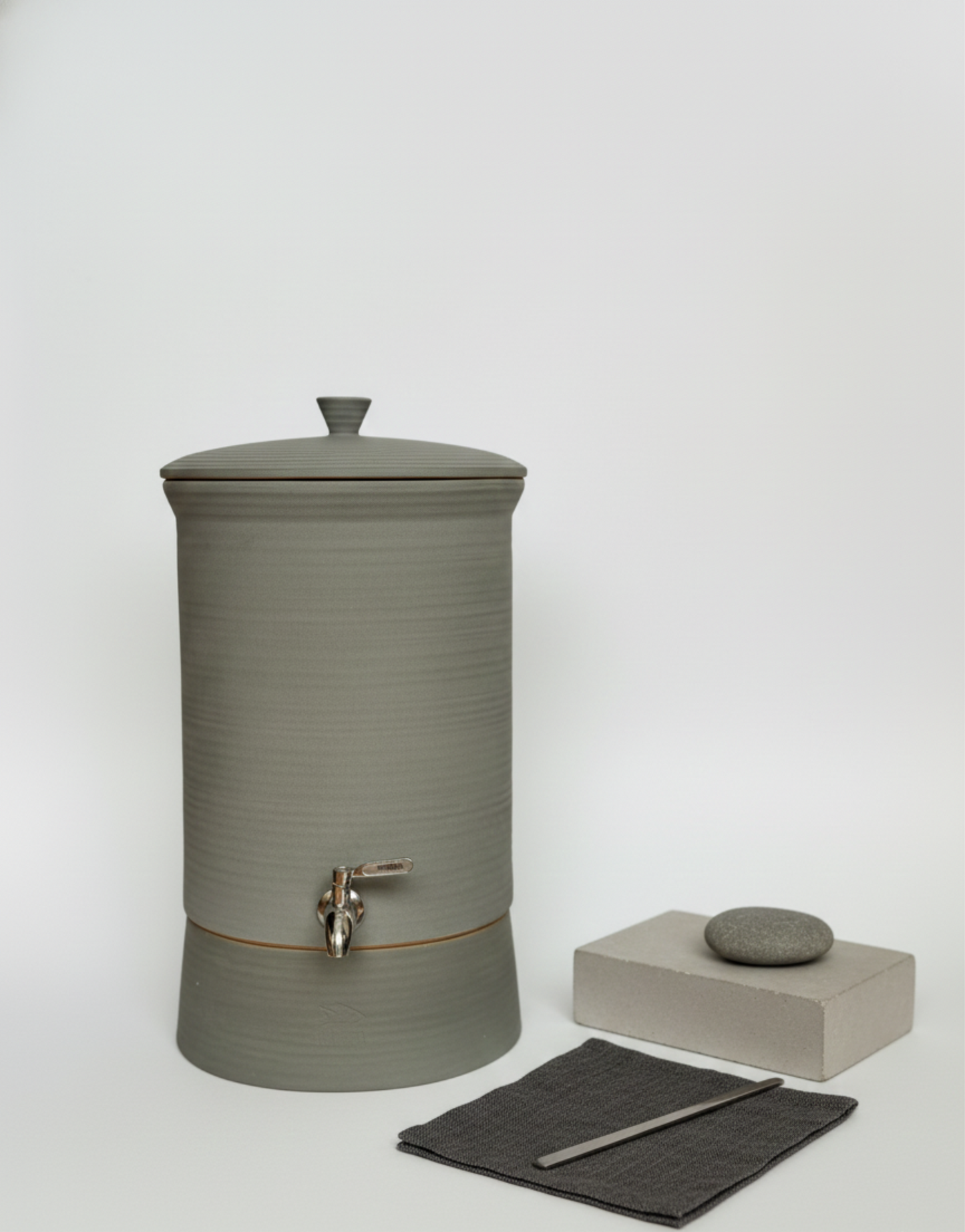 Filtro de agua cerámico ( gris ) 10 L